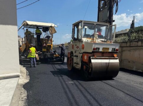 Συνεχίζονται οι ασφαλτοστρώσεις σε περιοχές του Δήμου Ηρακλείου