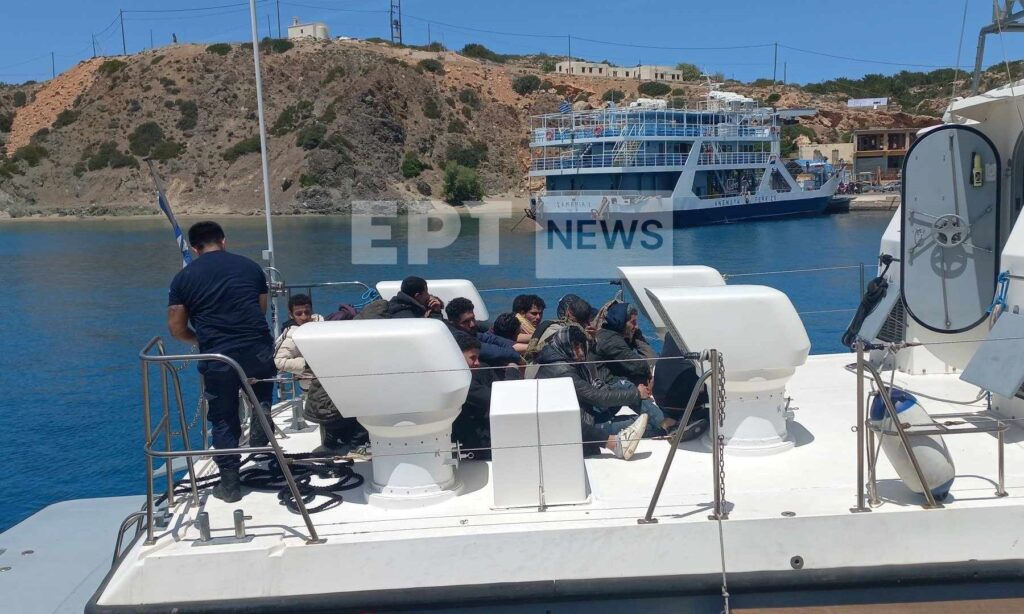 Τέσσερα σκάφη με 204 μετανάστες νότια της Γαύδου με διαφορά λίγων ωρών