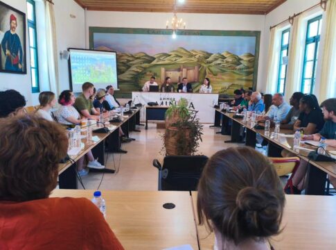 Θερμή υποδοχή σε φοιτητές από τη Νέα Υόρκη στο Δήμο Μινώα Πεδιάδας