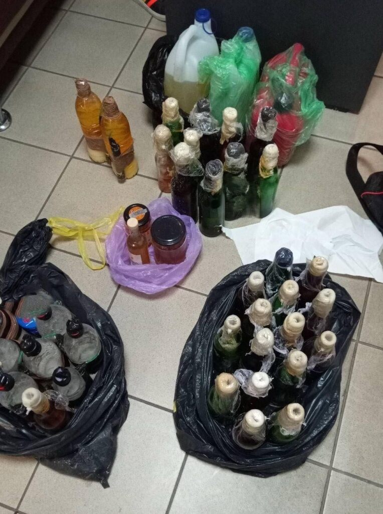 Θεσσαλονίκη: Υπάλληλος του ΑΠΘ εντόπισε 49 βόμβες μολότοφ σε υπόγειο της Πολυτεχνικής Σχολής