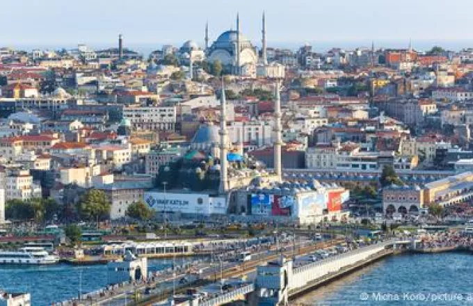 Πανόραμα Κωνσταντινούπολης με Βόσπορο