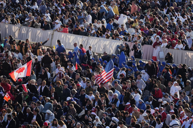 Πλήθος στο Βατικανό