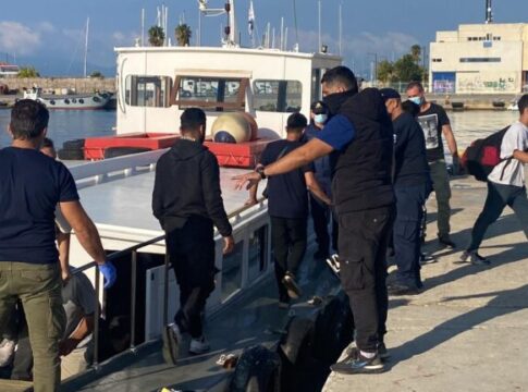 Ακόμα μια επιχείρηση διάσωσης μεταναστών νότια της Γαύδου