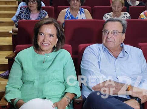 Μπακογιάννη από Χανιά για μεταναστευτικό: Η κυβέρνηση θα βοηθήσει να βρεθούν χώροι προσωρινής φιλοξενίας – Πόροι στους δήμους