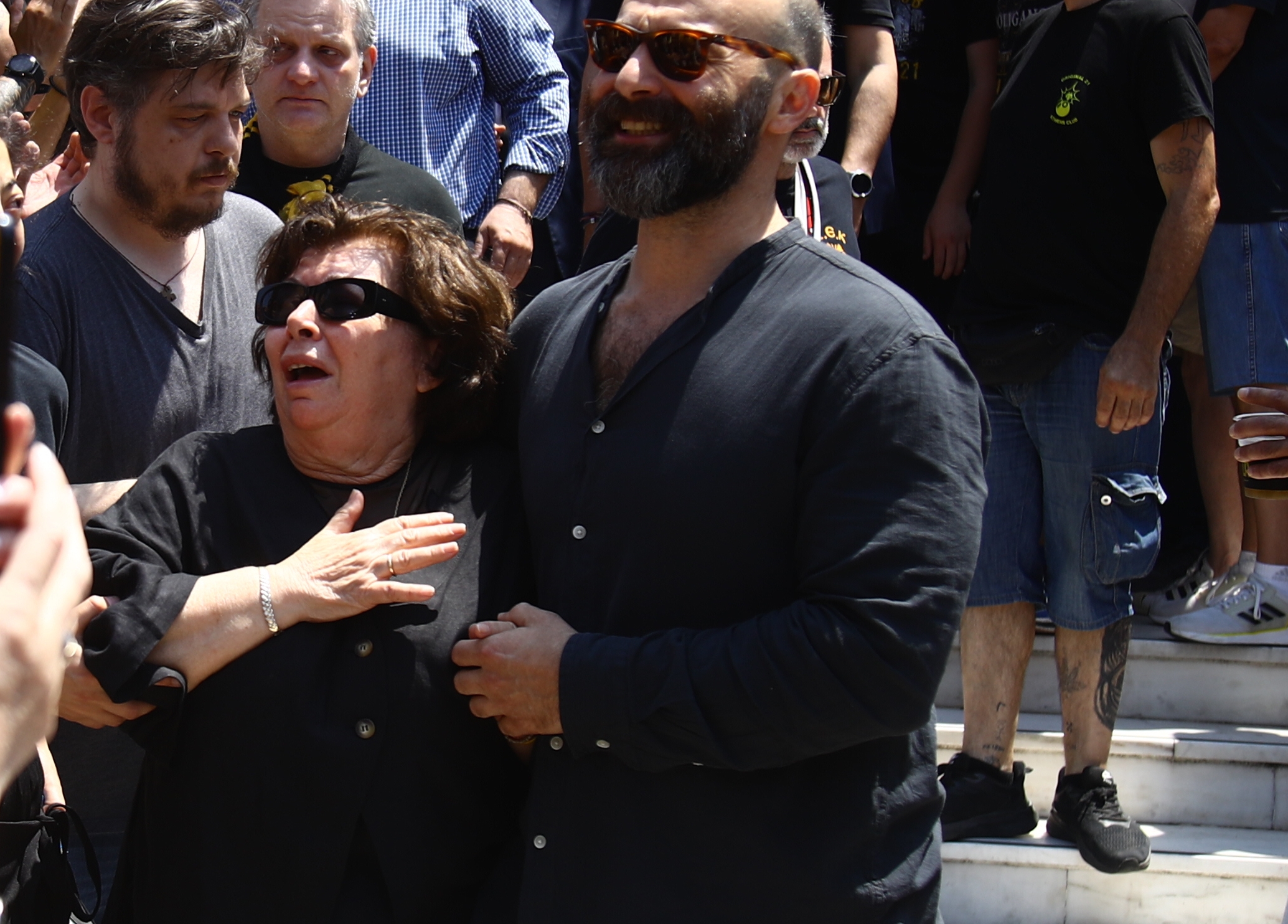 ΕΙΚΟΝΕΣ ΑΠΟ ΤΗΝ ΚΗΔΕΙΑ ΤΟΥ ΔΗΜΗΤΡΗ ΧΑΤΖΗΧΡΗΣΤΟΥ (ΜΑΡΚΟΣ ΧΟΥΖΟΥΡΗΣ