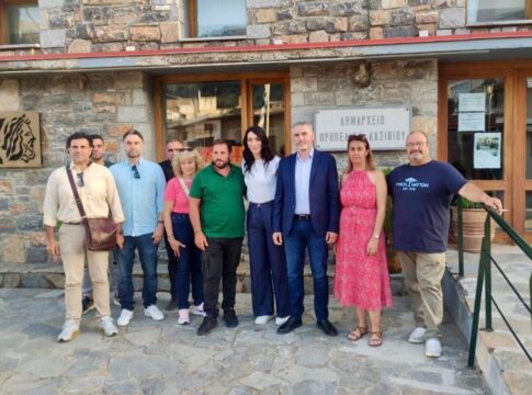 Επίσκεψη του Βουλευτή Ρεθύμνης Μανόλη Χνάρη στον Δήμο Οροπεδίου Λασιθίου