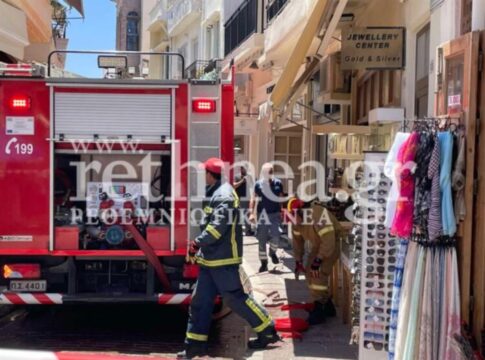 Φωτιά σε εστιατόριο στην «καρδιά» του Ρεθύμνου – Εικόνες