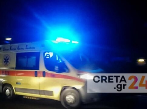 Hράκλειο: Αυτοκίνητο προσέκρουσε σε στύλο της ΔΕΗ και «τούμπαρε» – Δύο τραυματίες
