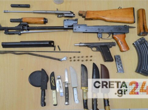 Ηράκλειο: Οδηγούσε με το καλάσνικοφ στο αμάξι – Είχε «μίνι οπλοστάσιο» και στο σπίτι