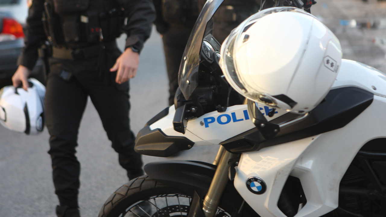 Καταδίωξη διαρρηκτών στην Αττική Οδό - Zημιές σε 3 οχήματα