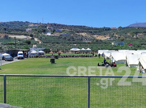 Μαρινάκης για μεταναστευτικό: Αυτοί που αντιδρούν είναι οι ίδιοι που μας κυνηγούσαν με «σκαπέτια» – Έπρεπε να είχαμε ήδη Κέντρα Υποδοχής στην Κρήτη