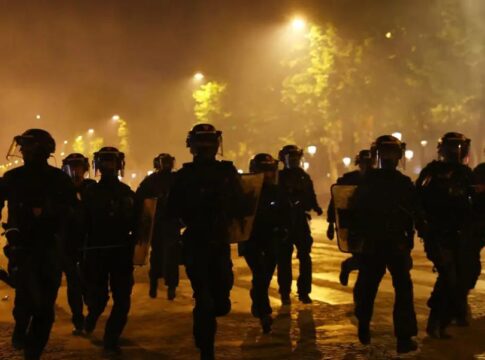 Νεκρός 17χρονος στη Γαλλία, μαχαιρώθηκε κατά τη διάρκεια των πανηγυρισμών της Παρί Σεν Ζερμέν