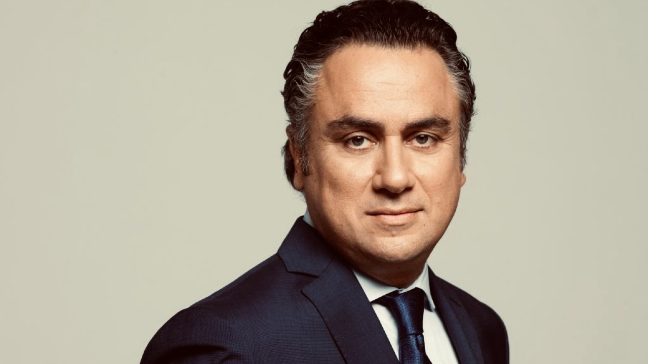 Ο Νίκος Φιλιππίδης επιστρέφει στον ΣΚΑΪ