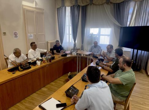 Ρέθυμνο: Συνάντηση εργασίας για την δημιουργία ενός κοινού συστήματος ασύρματης επικοινωνίας των εμπλεκόμενων φορέων στην Πολιτική Προστασία