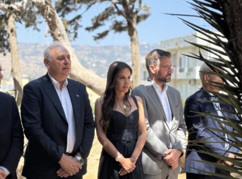 Στην τελετή για τους 62 Μάρτυρες η Ελένη Βατσινά