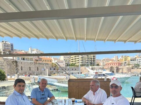Συνάντηση Αυγενάκη με τον Πρόεδρο της Πανελλήνιας Ομοσπονδίας Γραφείων Ενοικιάσεως Αυτοκινήτων και εκπροσώπους του τουριστικού κλάδου