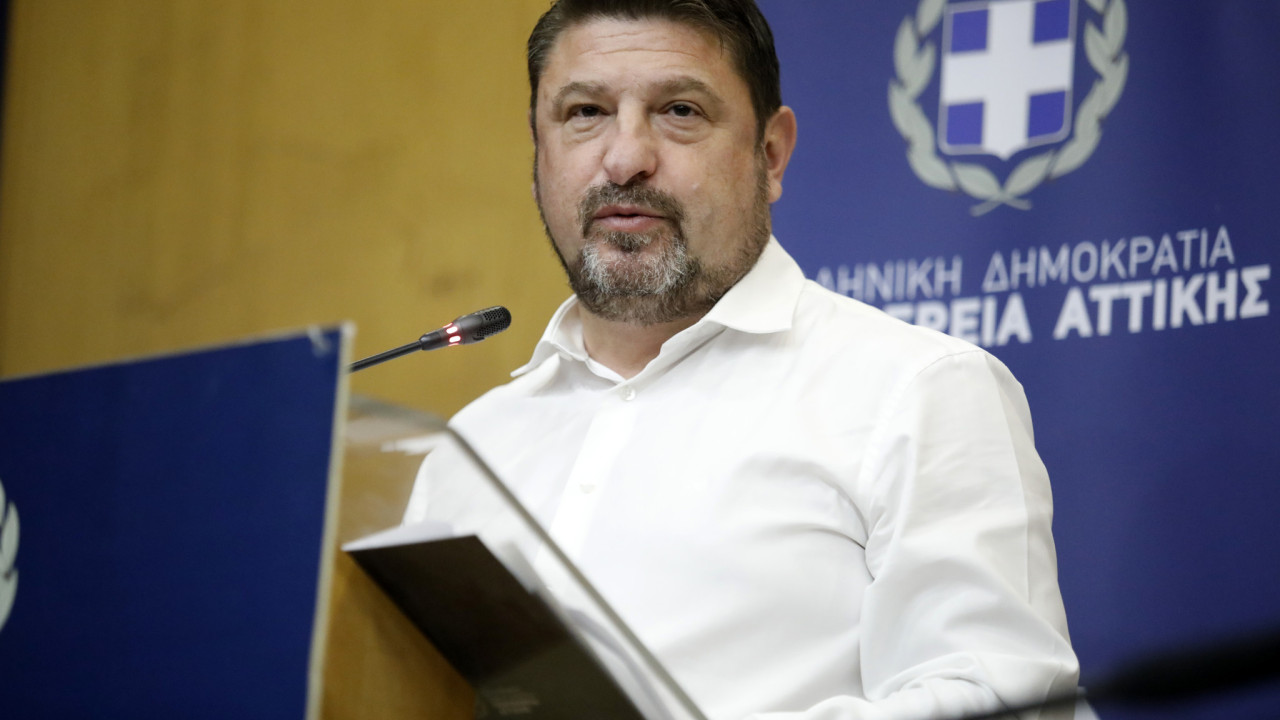 «Θωρακίζουμε τα σχολεία της Αττικής», επισημαίνει ο Νίκος Χαρδαλιάς