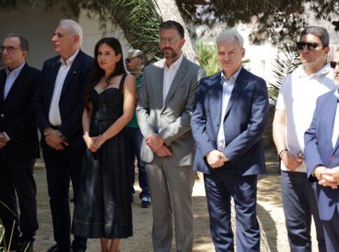 Τη μνήμη των 62 Μαρτύρων τίμησαν οι Δήμοι Ηρακλείου και Μαλεβιζίου