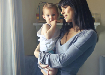 Βρέφη και μουσική: Τραγουδήστε στο μωρό σας - Του φτιάχνει τη διάθεση!