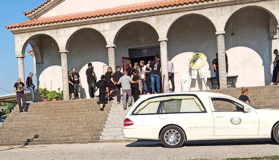 κηδεία Αγρίνιο