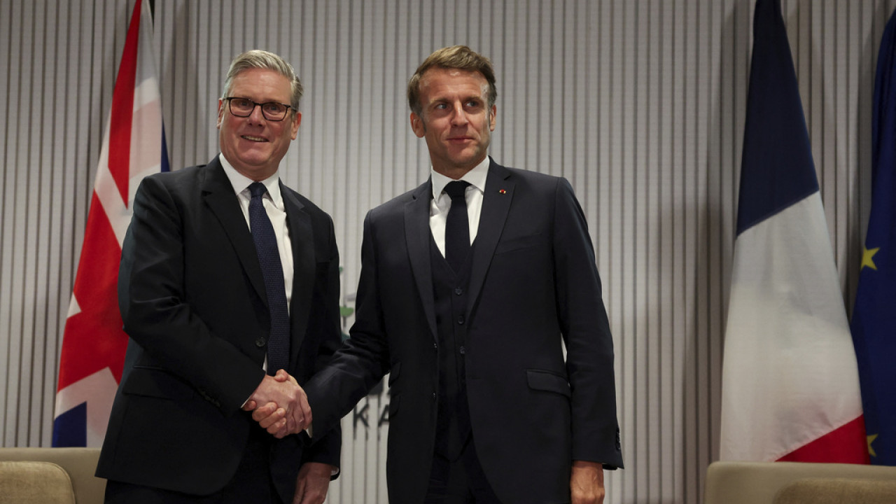 Άμυνα και μετανάστευση στο επίκεντρο της κρατικής επίσκεψης Μακρόν στο Ηνωμένο Βασίλειο