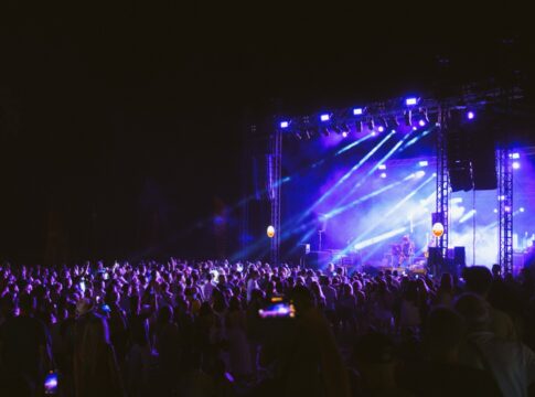 Αυλαία με έντονα συναισθήματα για το Matala Beach Festival 2025