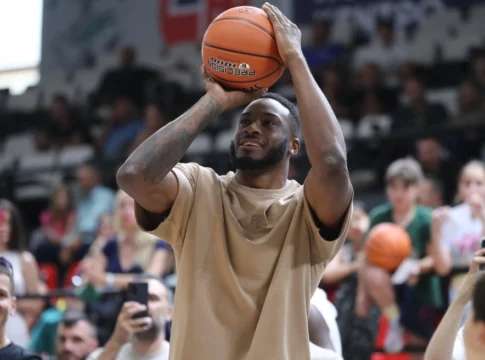 Μπακς: «Θα επιστρέψει ο Θανάσης Αντετοκούνμπο αν παραμείνει ο Γιάννης»