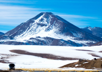 Χιόνι στην πιο ξηρή έρημο του κόσμου – Βίντεο από την Ατακάμα στη Χιλή 