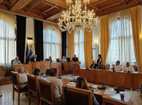 Έκτακτο δημοτικό συμβούλιο για την παραχώρηση του Παγκρητίου στον ΟΦΗ