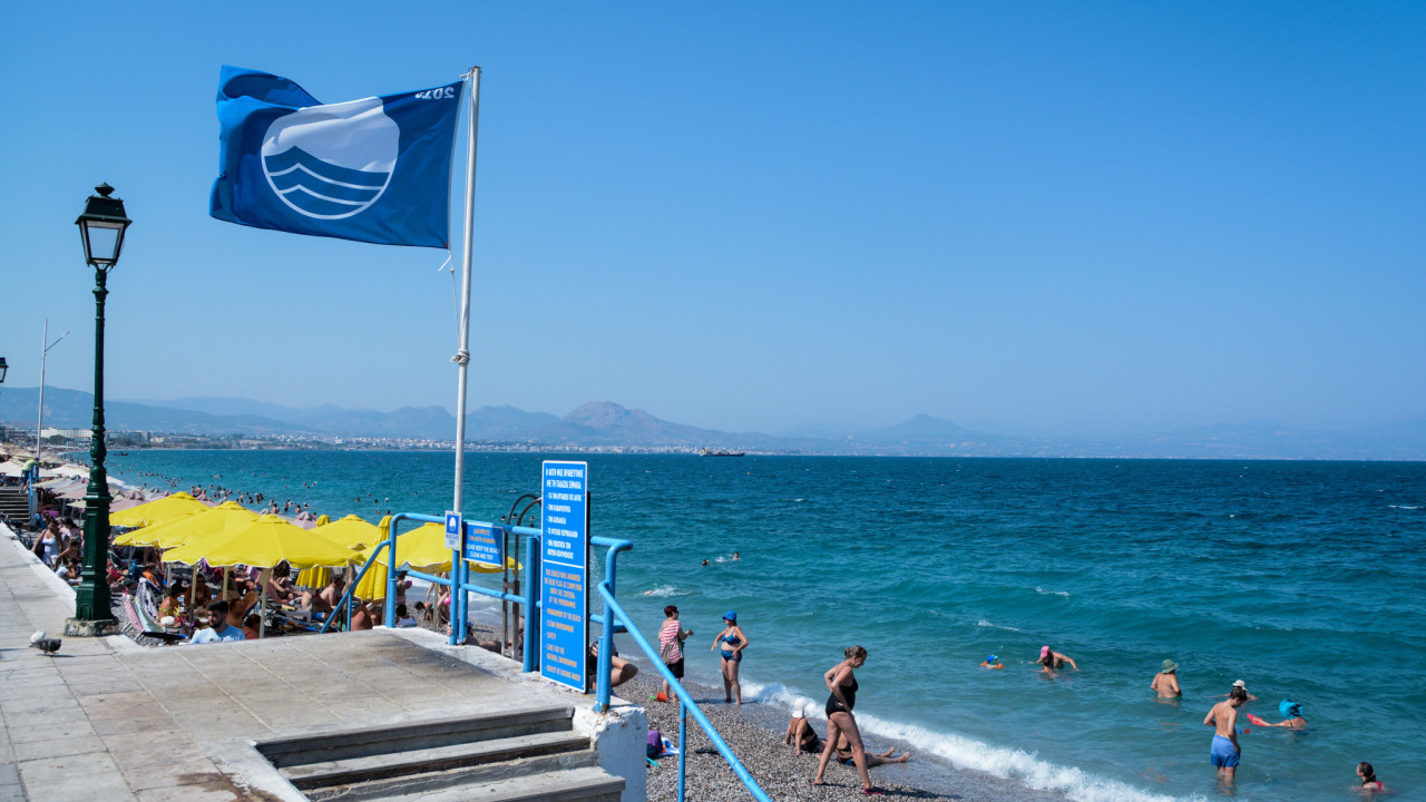 Γαλάζια σημαία: Αφαίρεση της διάκρισης από 12 ακτές