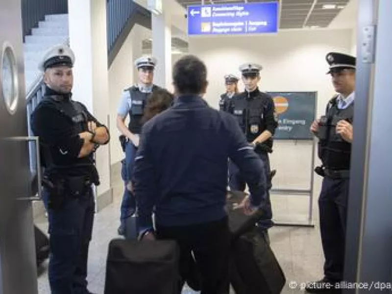 Έλεγχοι στα αεροδρόμια