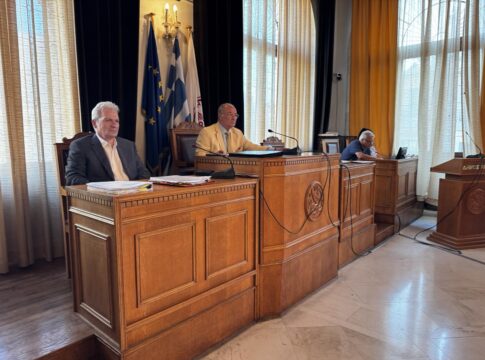 H ενημέρωση του Δημάρχου Ηρακλείου προς το δημοτικό συμβούλιο για το μεταναστευτικό