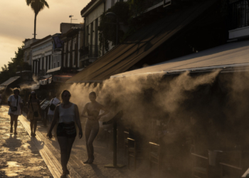 Η Ευρώπη «εκπέμπει SOS» για τον καύσωνα