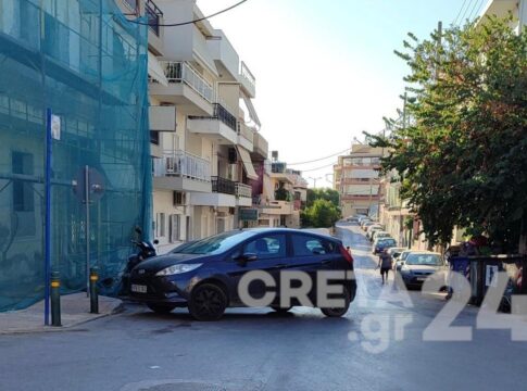 Ηράκλειο: Ένα ακόμη… επικό παρκάρισμα στη μέση του δρόμου