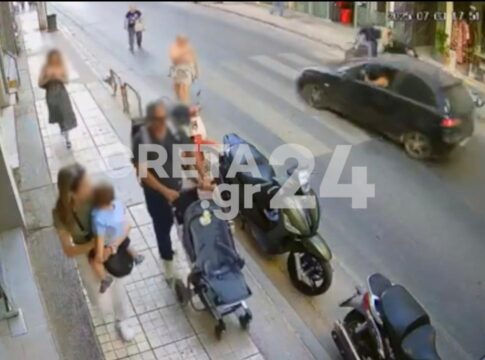 Ηράκλειο: Η δημόσια έκκληση του διανομέα από το σοκαριστικό τροχαίο με ανήλικο οδηγό αυτοκινήτου