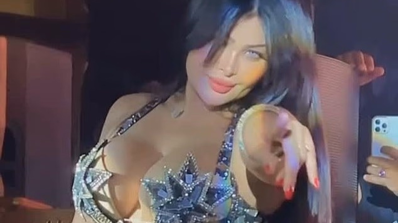 Ιταλίδα belly dancer συνελήφθη στο Κάιρο για ανήθικο χορό της κοιλιάς
