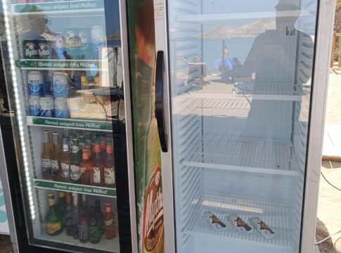 Καύσωνας στην Κρήτη: Δεν προλαβαίνουν να γεμίσουν και αδειάζουν από νερό τα ψυγεία στις παραλίες – Εικόνες