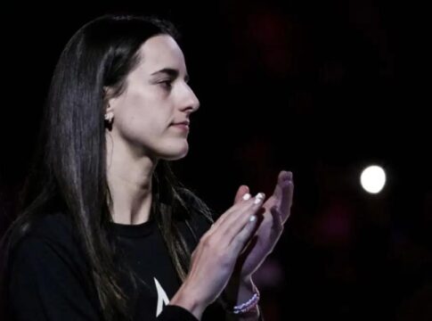 Κέιτλιν Κλαρκ: Καταδικάστηκε σε 2,5 χρόνια φυλάκισης ο άνδρας που παρενοχλούσε την σούπερ σταρ του WNBA