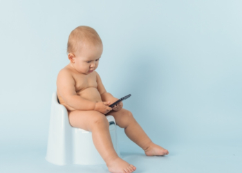 Κι όμως ξοδεύουμε πολλές ώρες με το κινητό μας στην τουαλέτα - Μελέτη αποκαλύπτει ενδιαφέροντα στοιχεία…