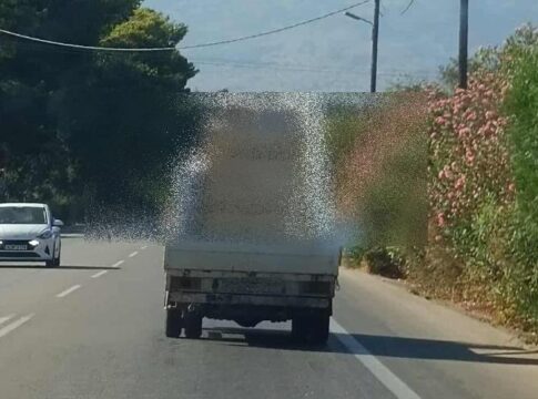 Κινούμενη απειλή στον ΒΟΑΚ – Υπερφορτωμένο όχημα σκόρπιζε ανησυχία