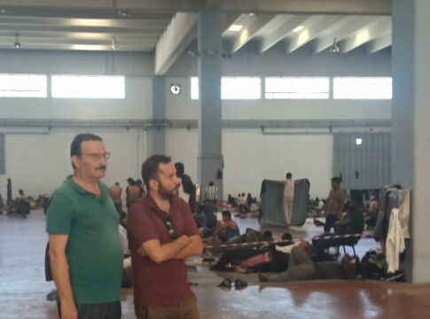 ΚΚΕ: «Ο πρώην εκθεσιακός χώρος της Αγυιάς έχει μετατραπεί σε αποθήκη ανθρώπινων ψυχών!»
