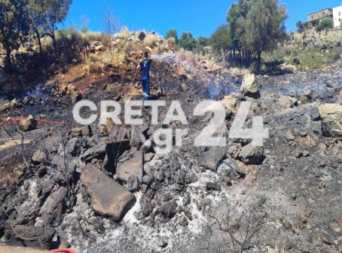 Μεγάλη φωτιά στα Χανιά – Ισχυρές πυροσβεστικές δυνάμεις και δύο ελικόπτερα