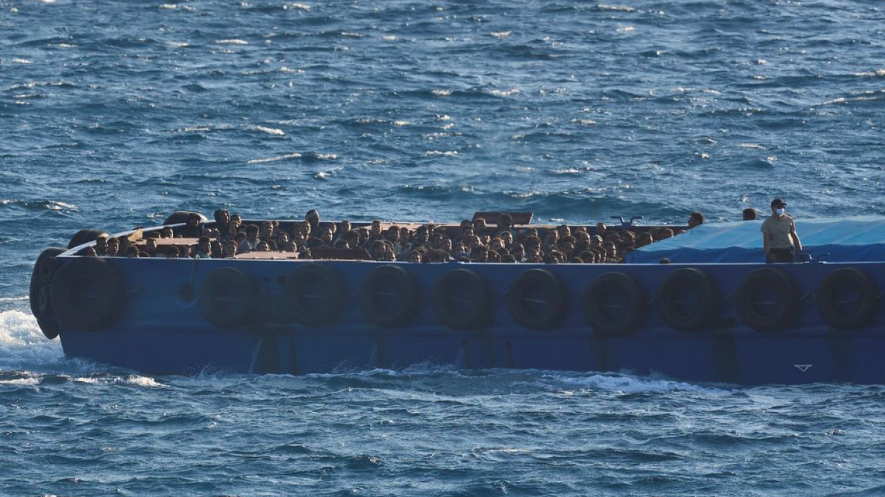 Μεταναστευτικό – Λιβύη: «Επαφές και με τις δύο πλευρές» θέλει η Κομισιόν 