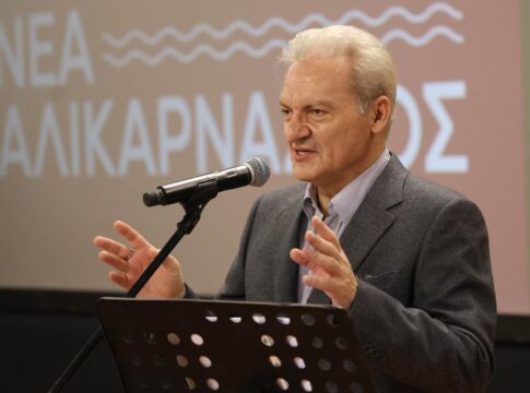 Ο Δήμαρχος Ηρακλείου στην επετειακή εκδήλωση για τα 100 χρόνια εγκατάστασης των πρώτων προσφύγων στη Νέα Αλικαρνασσό