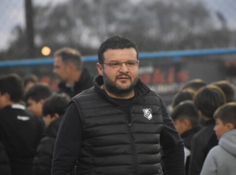 Ο επιχειρηματίας που αγόρασε εισιτήρια διαρκείας του ΟΦΗ για το προσωπικό του!