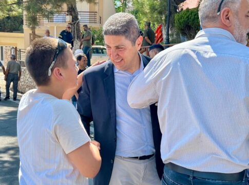 Ο Λ. Αυγενάκης στην επιμνημόσυνη δέηση των καταδρομέων Νικολάου Καβροχωριανού και Ηλία Τούλη
