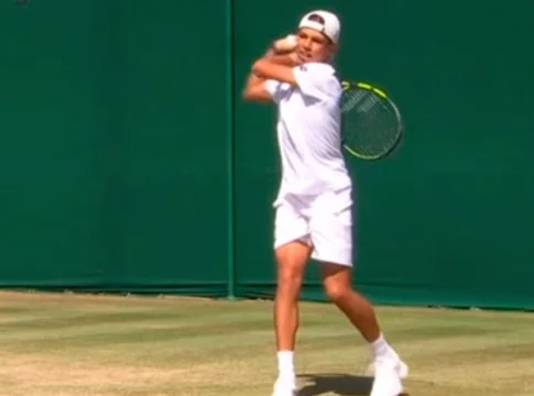 O Ραφαήλ Παγώνης αγωνίζεται σήμερα για τον θρόνο του Wimbledon U14 – Πού θα δείτε τον τελικό