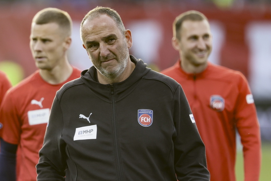 Οι «αθάνατοι» των πάγκων: Ποιοι είναι οι μακροβιότεροι προπονητές στα κορυφαία πρωταθλήματα της Ευρώπης
