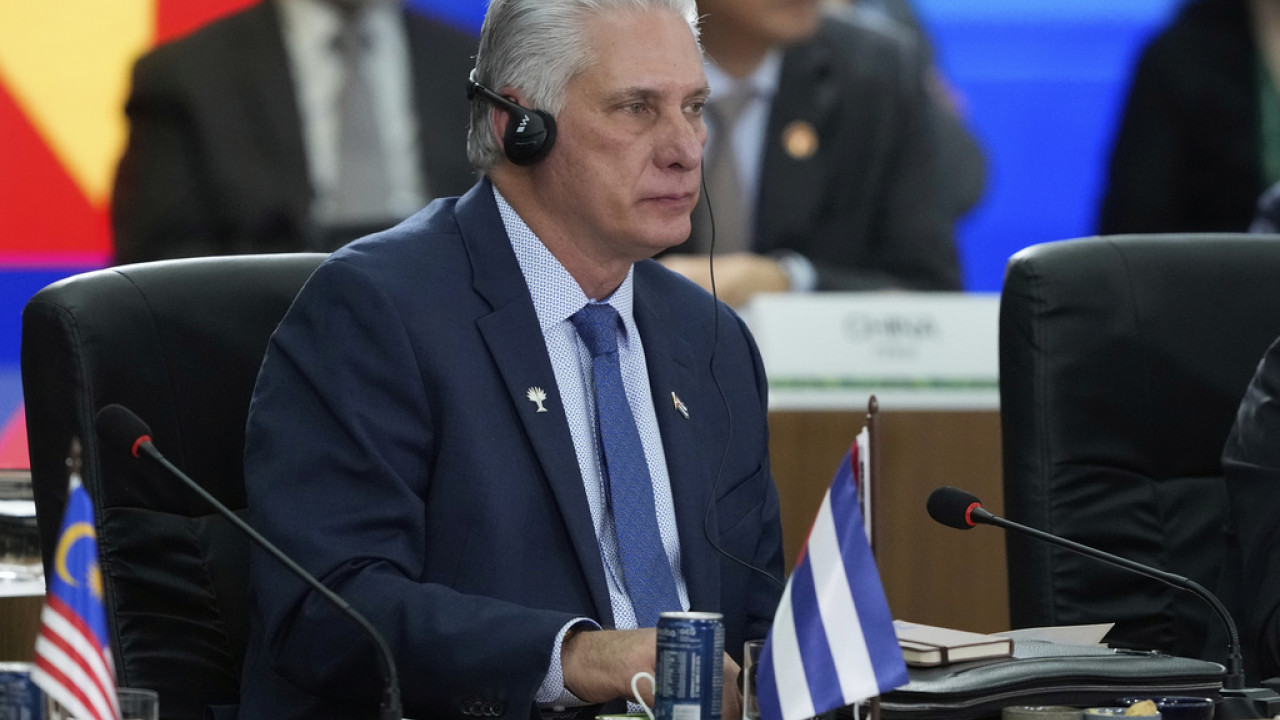 Οι ΗΠΑ ανακοινώνουν κυρώσεις στον πρόεδρο της Κούβας Ντίας-Κανέλ κι υπουργούς του