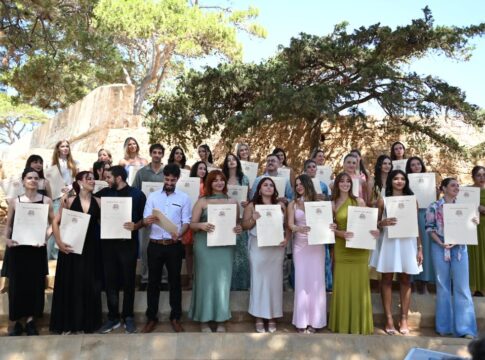 Πανεπιστήμιο Κρήτης: Συγκίνηση στην τελετή αποφοίτησης της Σχολής Κοινωνικών Επιστημών